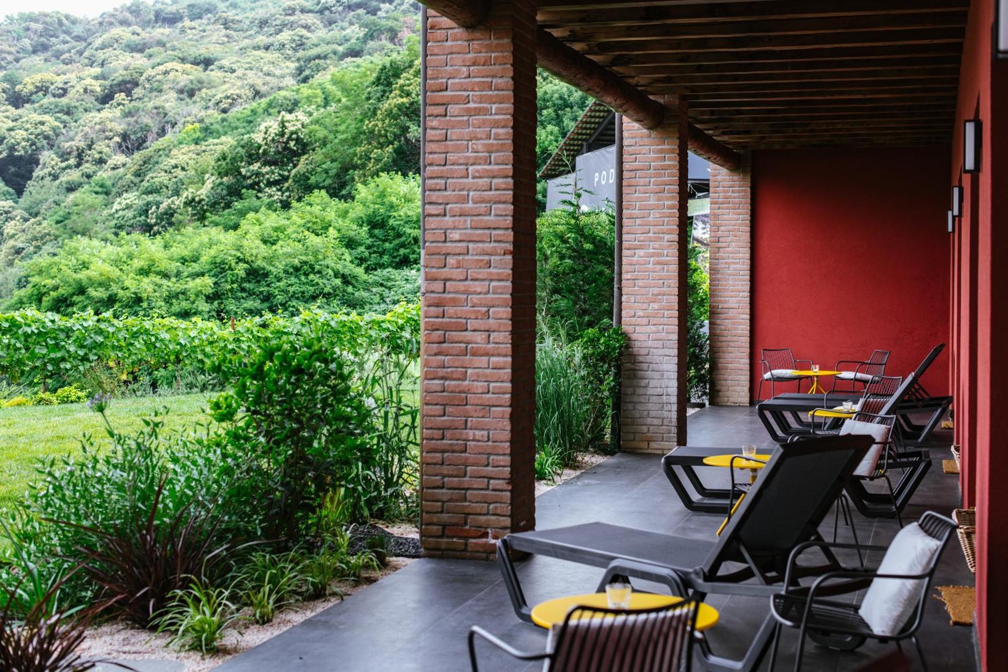 Podere Cavaga D'iseo Agribio Winery Hotel